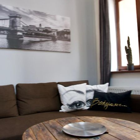 Premium Apartment By Hi5 - Gozsdu Suite Budapeszt Zewnętrze zdjęcie